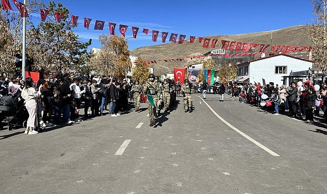 Çıldır'da Coşkulu Cumhuriyet Kutlamaları