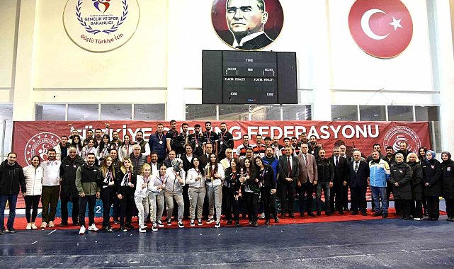 Curlingte şampiyonlar belli oldu