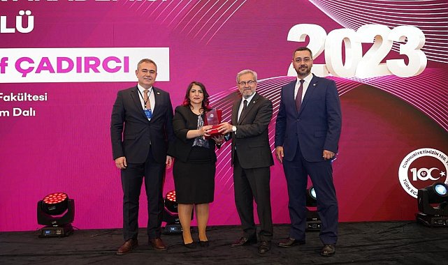Eczacılık akademisi 2023 bilim ödülüne Prof. Dr. Çadırcı layık görüldü