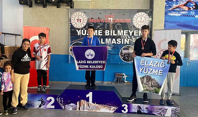 Elazığ Belediyesinden yüzmede 57 madalya