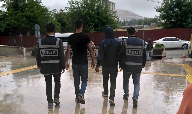 Elazığ'da 24 yıl kesinleşmiş hapis cezası bulunan 3 zanlı tutuklandı