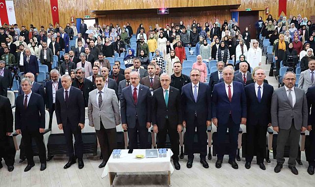 Elazığ'da 'İslam ve Medeniyet 3. Uluslararası Sempozyumu' düzenlendi