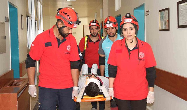 Elazığ'da gerçeği aratmayan deprem ve yangın tatbikatı