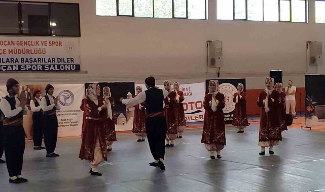 Elazığ'da Kulüpler Arası Halk Oyunları Yarışması bölge finali yapıldı