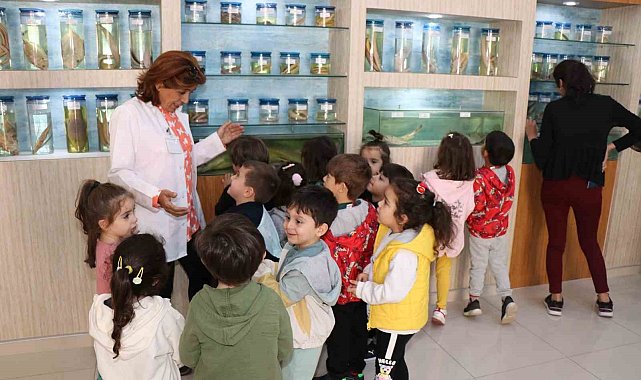 Elazığ'da öğrenciler balık müzesini gezdi
