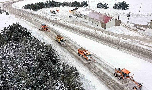Erzincan'da karla mücadele ekipleri kışa hazır