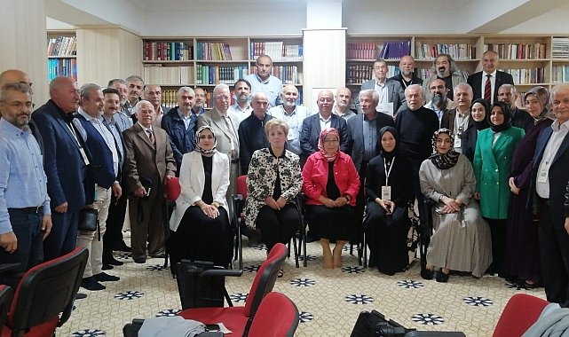 Erzincan'da "Deprem Edebiyatı Paneli" gerçekleştirildi