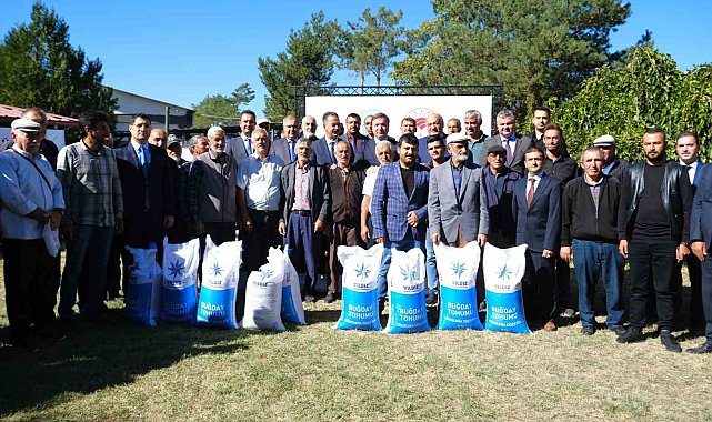 Erzincanlı çiftçilere buğday tohumu dağıtıldı