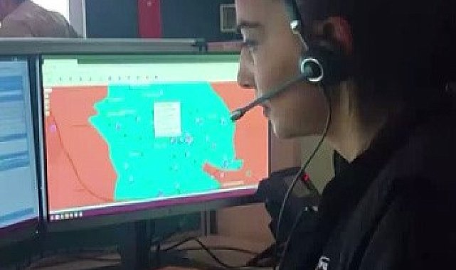 Erzincanlı kadının bayrak aşkı