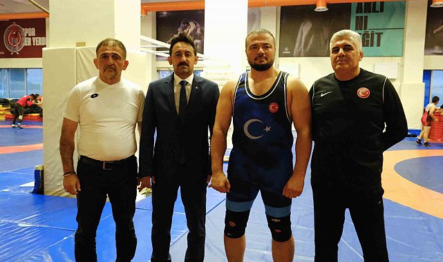 Erzincanlı pehlivanlar dünya şampiyonasına uğurlandı