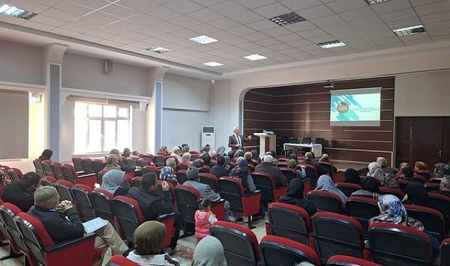 Erzincanlı umrecilere eğitim semineri
