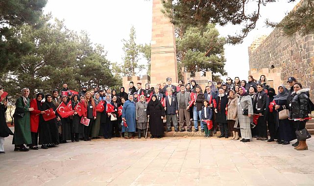 Erzurum Kent Konseyi Kadın Meclisi'nden Cumhuriyet kutlaması