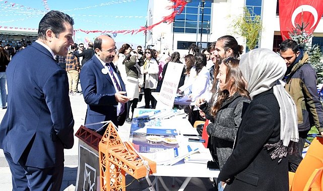 ETÜ'de festival tadında etkinlik