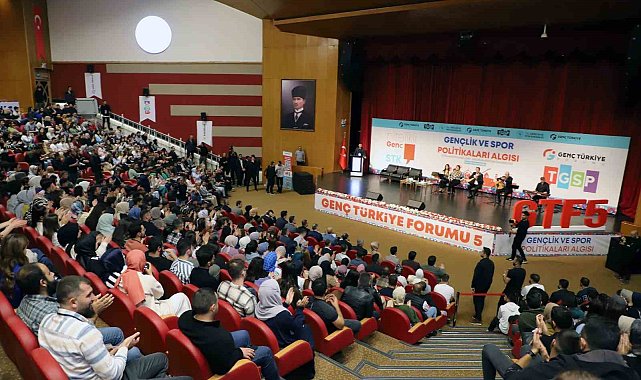 Genç Türkiye forumunun 5'incisi, Atatürk üniversitesi ev sahipliğinde düzenlendi