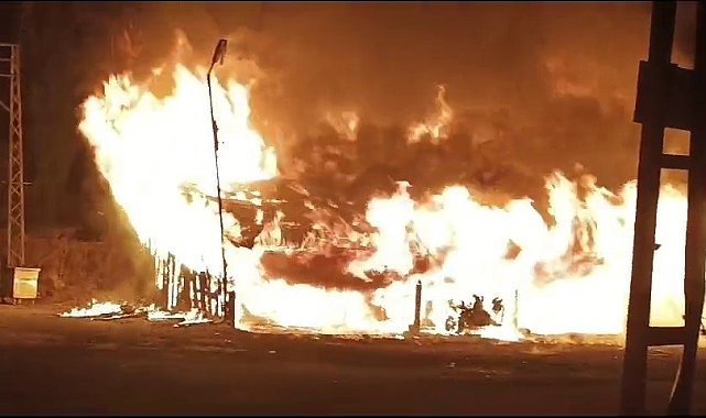 Göle'de kereste fabrikasında yangın