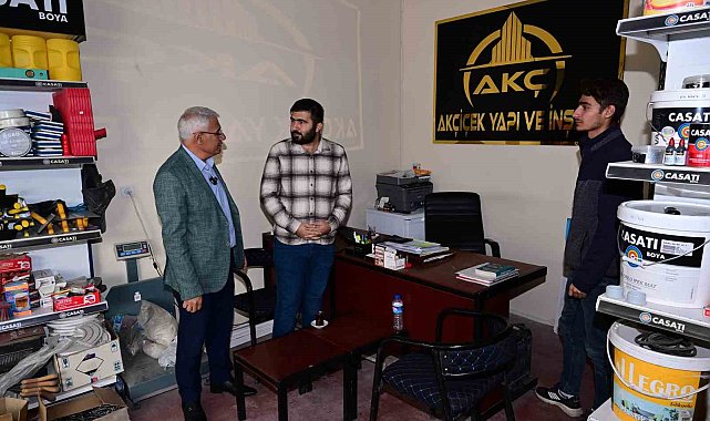 Güder Eskimalatya'da geçici iş yerindeki esnafları yalnız bırakmıyor