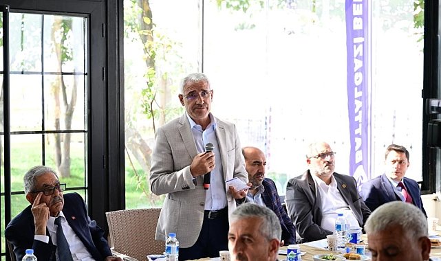 Güder Muhtarların Gününü kutladı