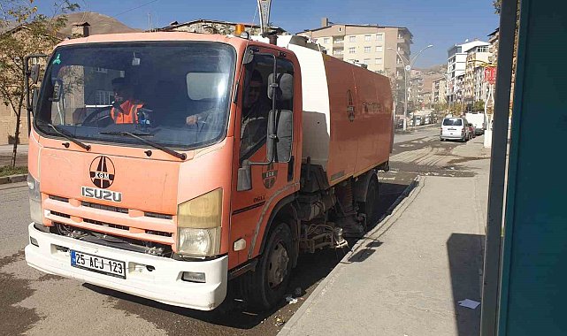Hakkari Belediyesinden temizlik atağı