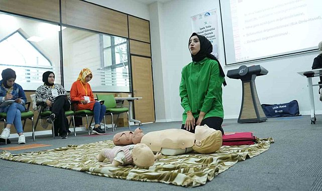 İpek Yolu Gençlik Merkezinde 60 genç afet eğitimi alıyor