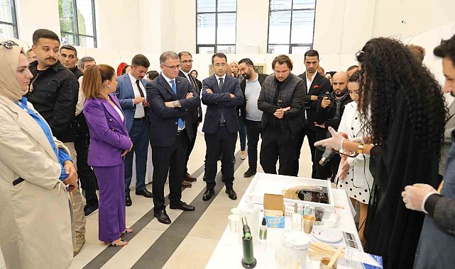 İpekyolu'nda 'ışıltının ahengi' sergisi