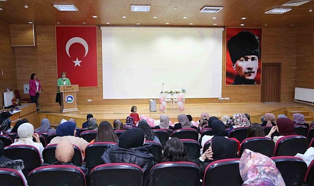 İspir'de meme kanseri farkındalık eğitimi