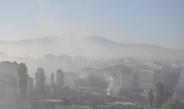 Kars sis bulutları arasında kayboldu