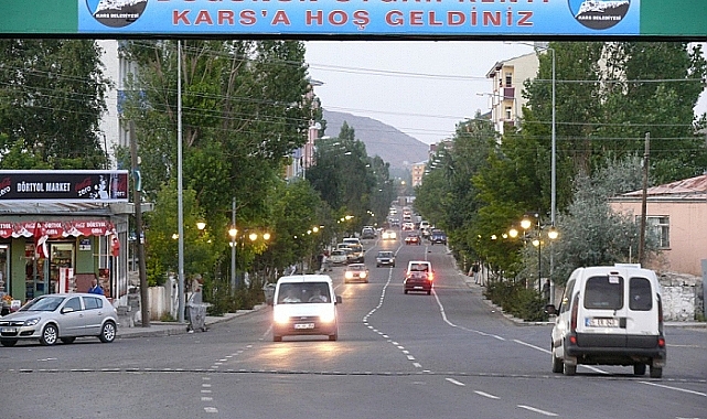 Kars'ta Mihralibey Köprüsü için üst geçit talebi