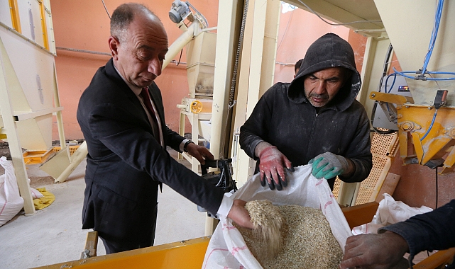 Kars'ta "yem ezme tesisi" çiftçilerin hizmetine sunuldu