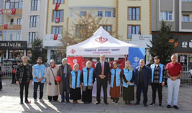 Kars TDV Gençlik Kolları Cumhuriyet'in 100.Yılı'nda sahada