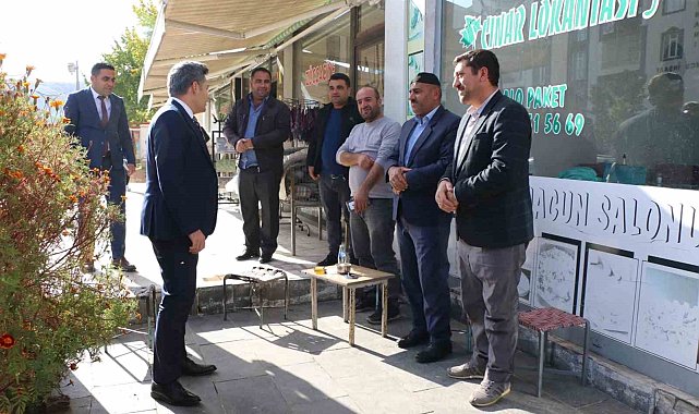 Kaymakam Özçelik, esnaf ve vatandaşları ziyaret etti