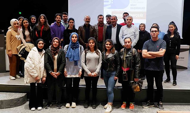 Kılıçoğulları genç iletişimcilere "Haber Fotoğrafçılığı"nı anlattı