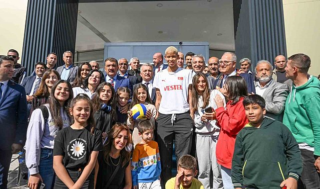 Malatyalı Vargas, memleketine geldi