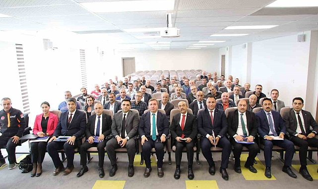 Muhtarlarla istişare toplantısı düzenlendi