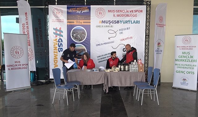 Muş'a gelen öğrenciler otogarda karşılandı