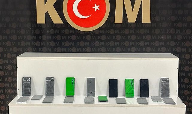 Muş'ta 40 adet gümrük kaçağı cep telefonu ele geçirildi
