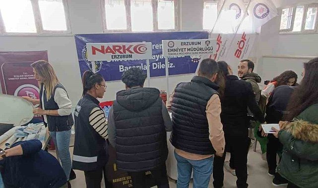 Polis uyuşturucuya karşı bilinçlendirme çalışmalarına hız verdi
