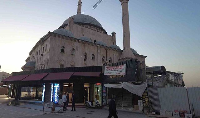 Sadıkoğlu'nda Söğütlü Cami uyarısı