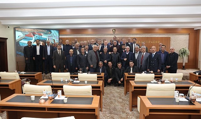 Sekmen, " Muhtarlar bizim baş tacımız"