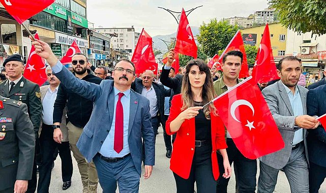 Şemdinli'de Cumhuriyet yürüyüşü