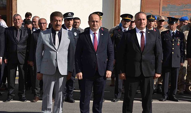 Şenkaya'da Cumhuriyet Bayramı'nın 100. Yılı etkinliklerle kutlanıyor.