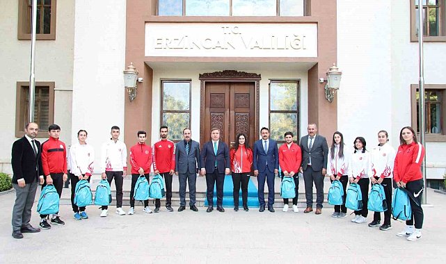 Sporcular Vali Aydoğdu'yla bir araya geldi