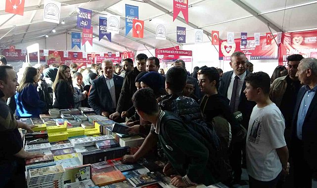 Tatvan 2&#039;nci kitap fuarına yoğun ilgi