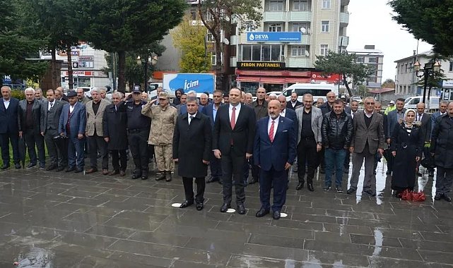 Tatvan'da '19 Ekim Muhtarlar Günü' kutlandı