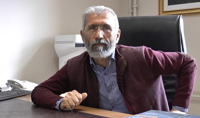 Terör örgütü elebaşı Öcalan'ın açıklamasını paylaşan profesör görevden uzaklaştırıldı