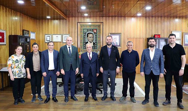 TİESF Başkanı Kerim Vural'dan Rektör Çomaklı'ya ziyaret