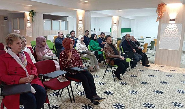 TYB Erzincan Şubesinde Konuşan Özdemir: "Mustafa Kutlu yerli ve milli bir yazardır"