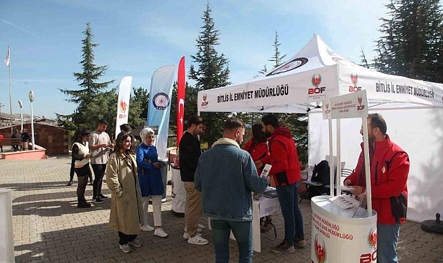Üniversite öğrencileri terörle mücadele ve uyuşturucu hakkında bilgilendirildi