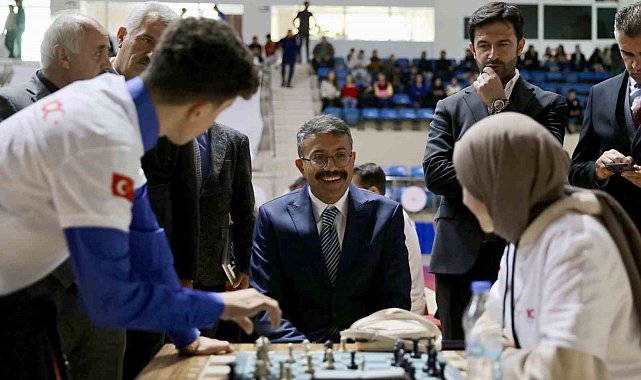 Vali Ali Çelik: "Her alanda sporcuların yanında olacağız"