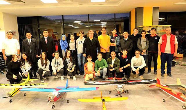 Vali Aydoğdu, öğrencilerle hasbihal etti