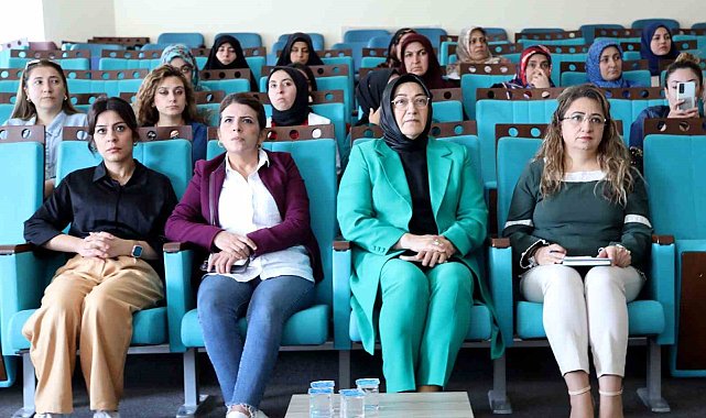 Van Büyükşehir Belediyesinden 'aile içi iletişim' semineri